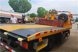 下城区附近拖车电话号码服务